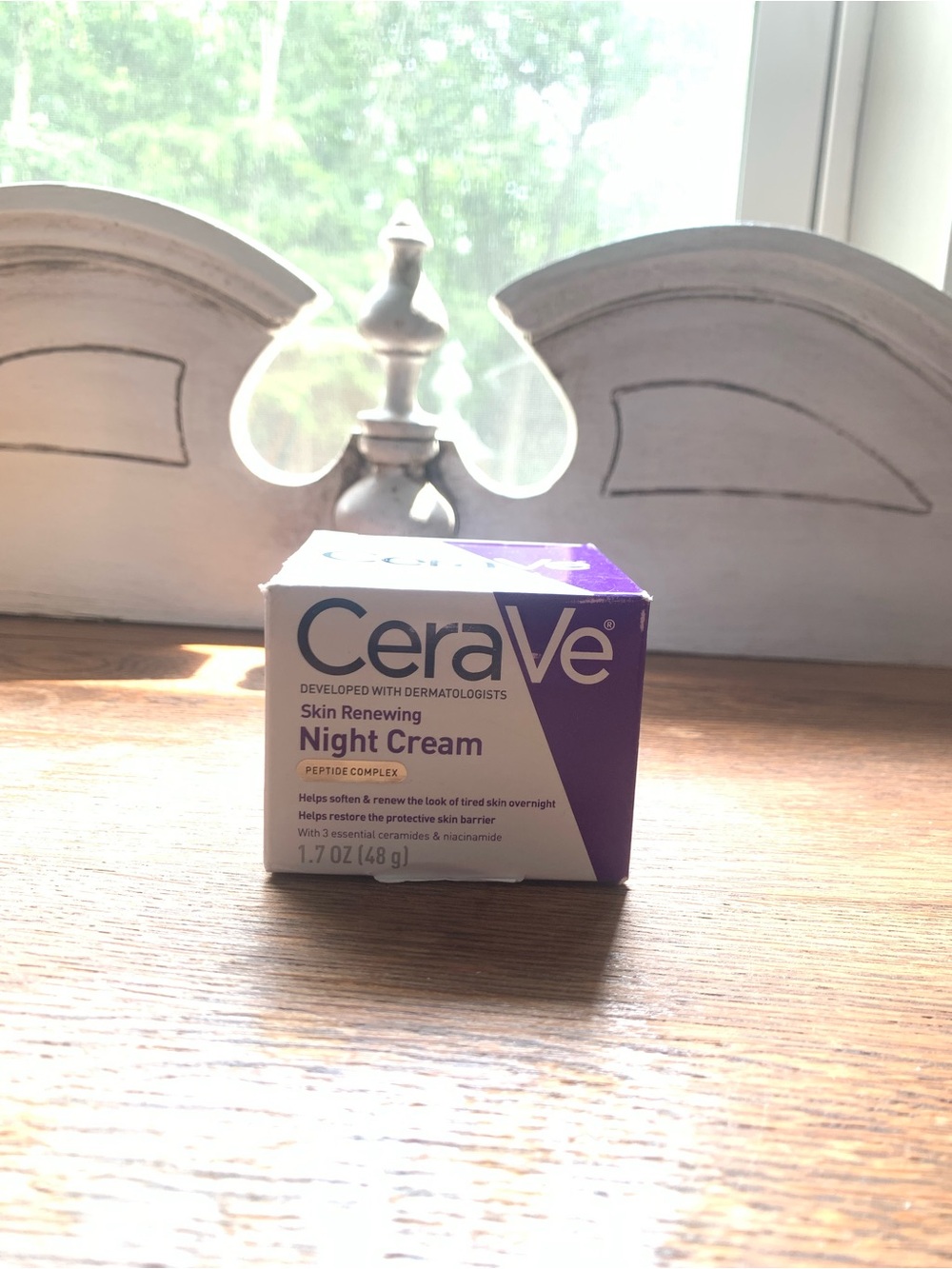 CeraVe Skin Renewing Night Cream - Purple/White